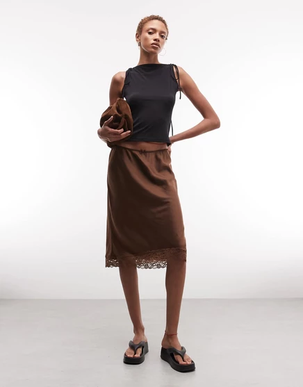 Атласная кружевная юбка миди Monki satin look темнокоричневого цвета