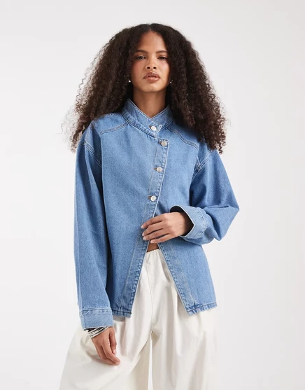 Женская джинсовая куртка ASOS Design с запахом, синяя