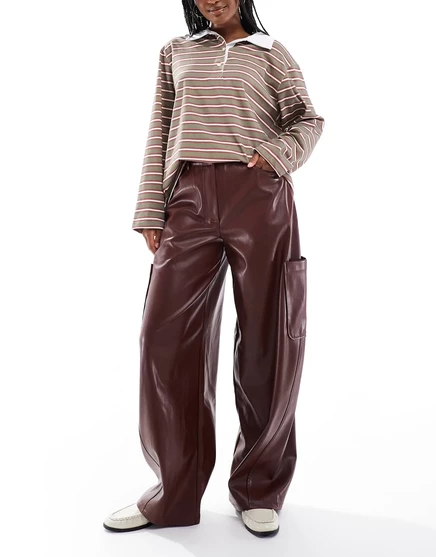 Дизайнерские брюки-бочонки ASOS из искусственной кожи каштанового цвета chestnut