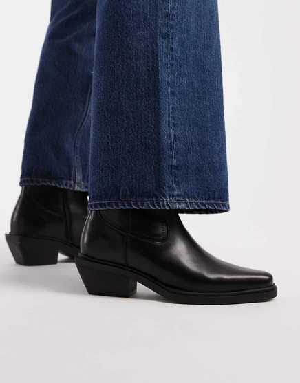 ДИЗАЙНЕРСКИЕ ботинки челси ASOS из черной кожи на кубинском каблуке с отделкой в западном стиле black