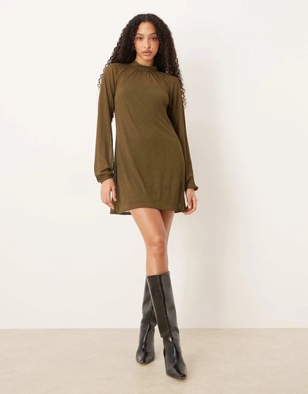 ДИЗАЙНЕРСКОЕ мини-платье ASOS с высоким вырезом и рукавами-баллончиками зеленого цвета хаки khaki