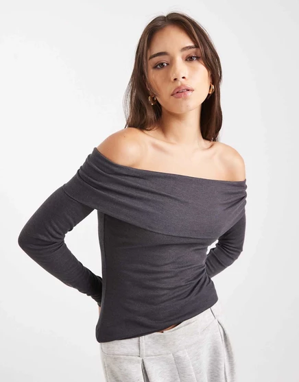 Топ Miss Selfridge из тонкой вязки с открытыми плечами цвета древесного угля charcoal