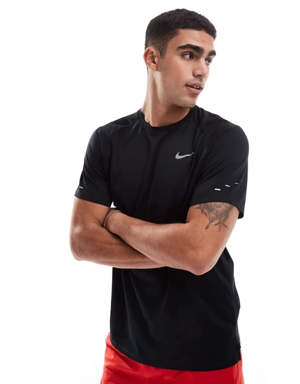 Футболка Nike Running Stride, черная