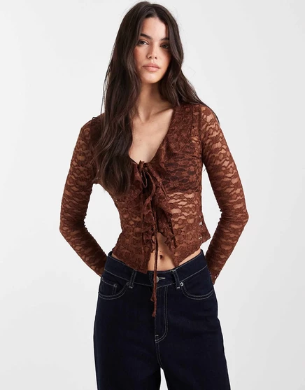 Коричневый топ с длинными рукавами и кружевными оборками Miss Selfridge brown