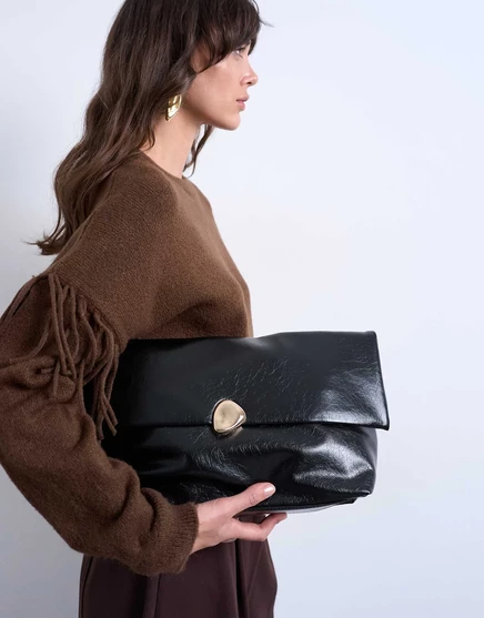 Клатч Topshop Gaia в сложенном виде с фурнитурой черного цвета black