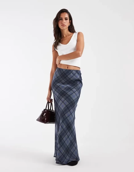 Дизайнерская шифоновая макси-юбка косого кроя ASOS DESIGN в клетчатую клетку