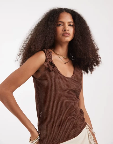 Женская вязаная майка Vero Moda с аппликацией, коричневая