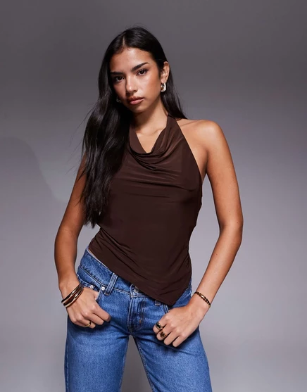 Женский топ ASOS Design халтер с драпировкой, шоколадный