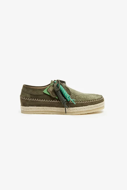 Замшевые туфли Pompeii x Clarks Originals Weaver cactus с логотипом на бирке цвета хаки khaki