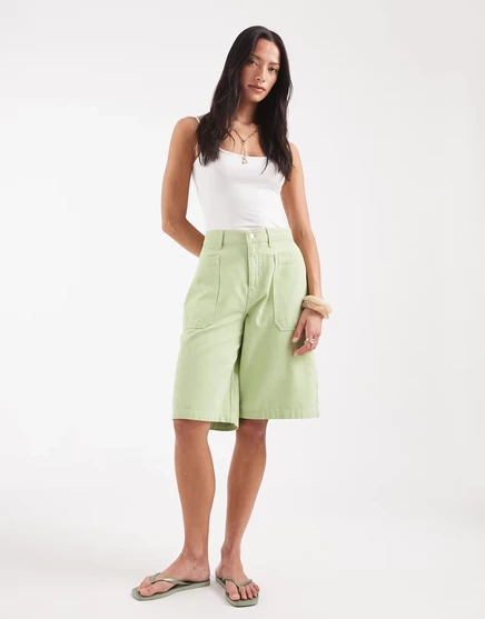 Женские бермуды ASOS Design с карманами, зеленые