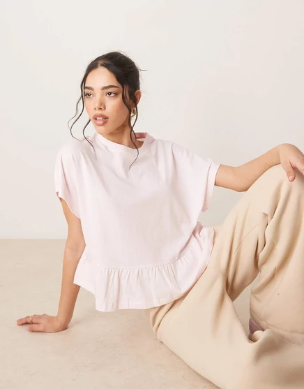 ДИЗАЙНЕРСКАЯ льняная футболка ASOS с коротким рукавом и баской розового цвета light pink