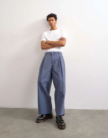 Парусиновые брюки-баллоны Topman в складку с отделкой швов синего цвета blue