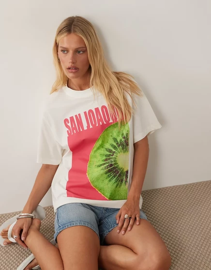 Женская футболка asos design oversize с принтом san joaquin kiwi, кремовая