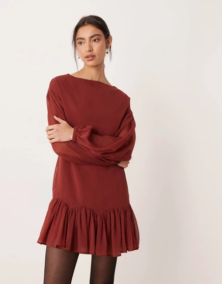 ДИЗАЙНЕРСКОЕ шифоновое мини-платье godet с вырезом лодочкой от ASOS бордового цвета burgundy tbc