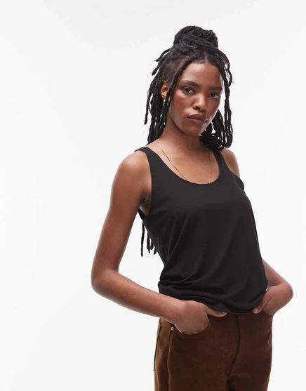Черная майка с круглым вырезом и напуском от Topshop черного цвета black