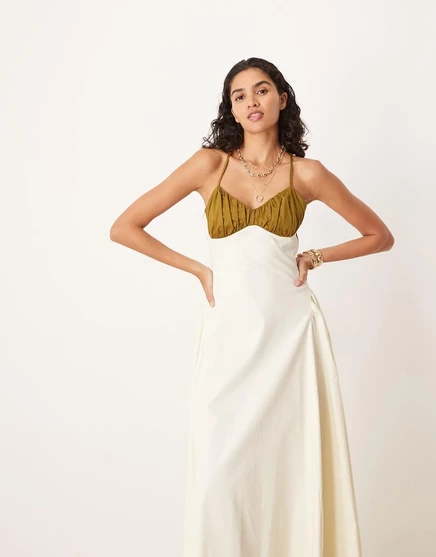 Платье макси ASOS DESIGN из поплина с корсетными швами olive & cream