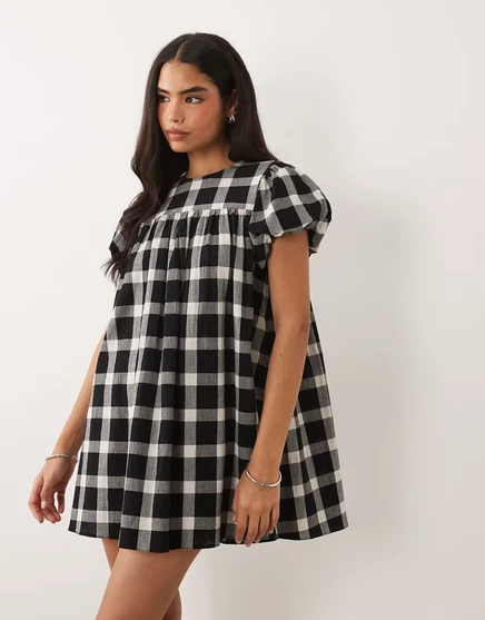 Женское мини-платье ASOS Design baby-doll, в моно-клетку