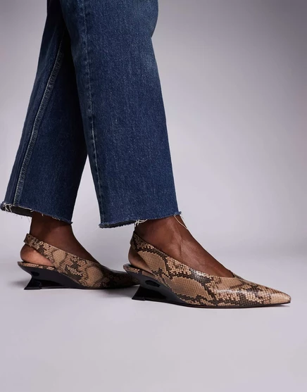 Остроконечные босоножки ASOS DESIGN Sierra на танкетке  tan snake