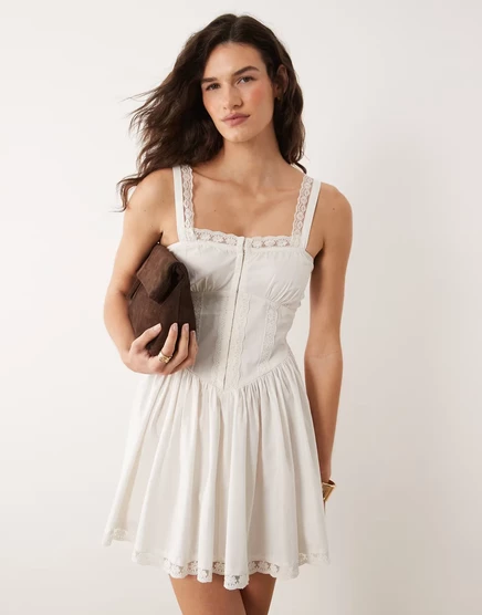 Женское мини-платье Miss Selfridge поплин с корсетом, белое