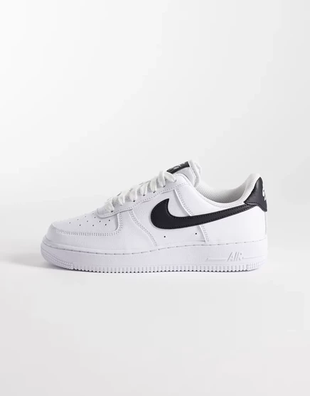 Женские кроссовки Nike Air Force 1 07, белые