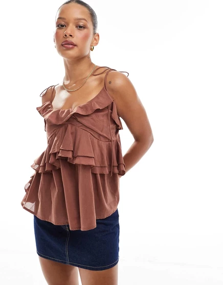 ДИЗАЙНЕРСКИЙ топ-майка ASOS с оборками и завязками коричневого цвета brown