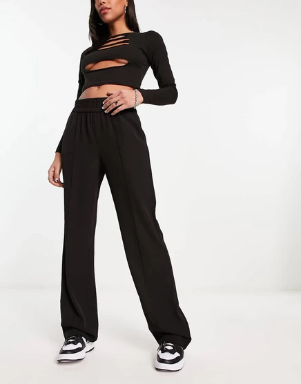 Легкие черные широкие брюки с защипами Only black