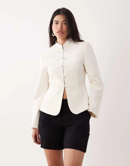 Женский пиджак ASOS Design приталенный, айвори