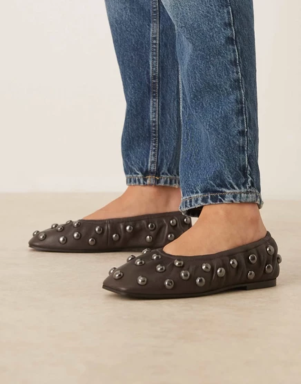 Балетки ASOS DESIGN Lyle премиум-класса с заклепками из коричневой кожи brown leather