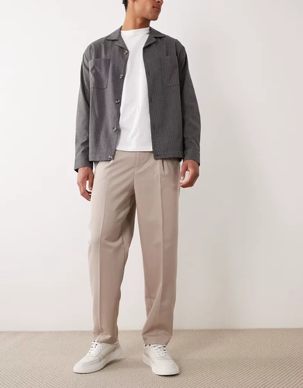 Мужские брюки ASOS Design со складками, зауженные, песочные