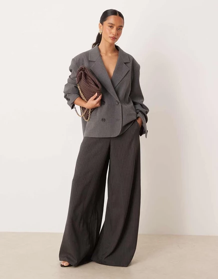 Облегающие широкие брюки JDY Petite в угольную полоску dark gray