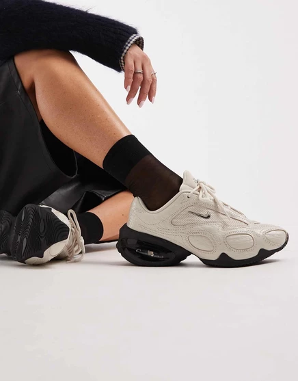 Кроссовки Nike Air Max Muse SE темно-белого и серебристого цветов  white