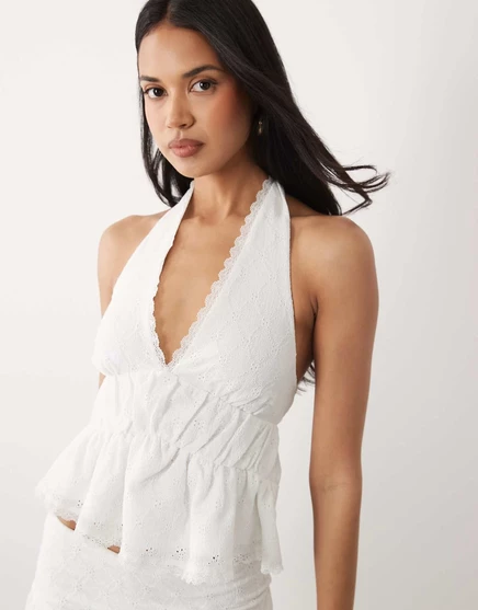 Женский топ ASOS Design халтер с кружевной отделкой, белый
