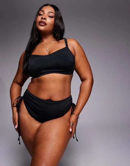 ОБЛЕГАЮЩИЙ укороченный топ-бикини Maya Cadiz от ASOS DESIGN Curve черного цвета со скрытыми косточками black