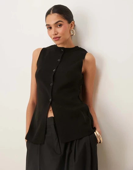 Жилет ASOS DESIGN с разрезом спереди, черный