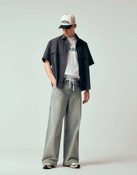 Мужские джинсы ASOS Design loose, светло-голубые, с вышивкой
