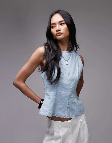 Джинсовый топ с баской Topshop в отбеленном цвете bleach