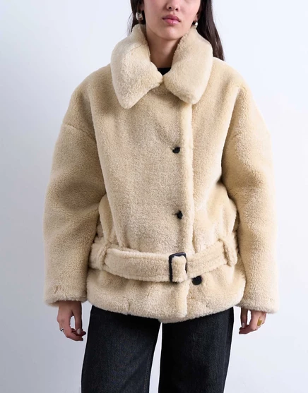 Короткое автомобильное пальто Topshop teddy с поясом кремового цвета cream