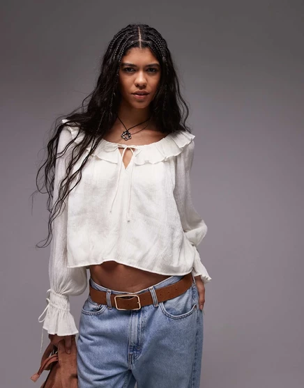 Женский топ с оборками на шее от Topshop цвета слоновой кости ivory