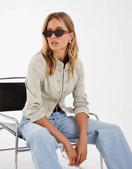 Женская джинсовая куртка Asos Design укороченная, песочная