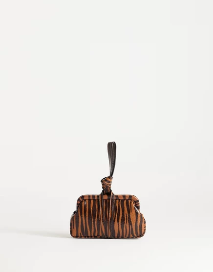 Сумка-захват с нефритовым браслетом Topshop с тигровым принтом tiger print