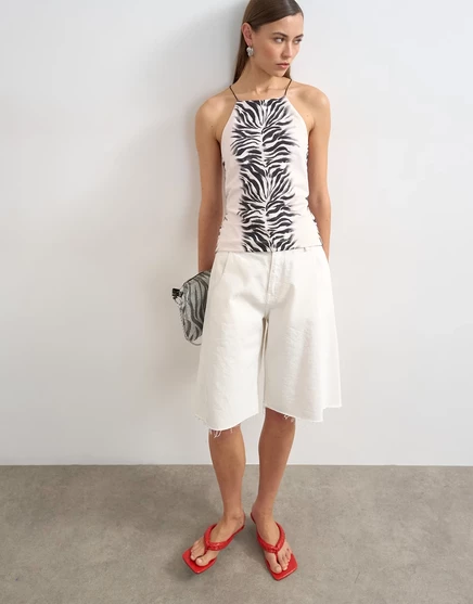 Топ на бретелях Topshop zebra cami со шнуровкой сзади белого цвета