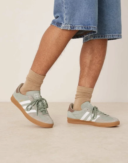 кроссовки adidas Originals Gazelle для помещений светло-зеленого цвета brown