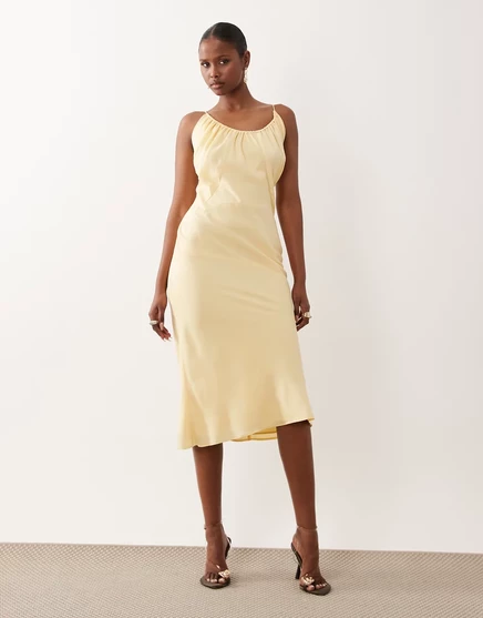 Женское мидикси-платье Asos Petite с вырезом-лодочка, слоновая кость