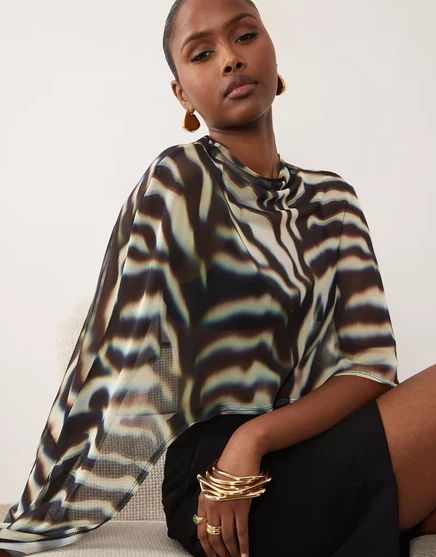 Топ-накидка ASOS DESIGN из прозрачной сетки с высокой посадкой и низким вырезом горловины с принтом 