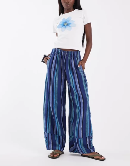 Льняные брюки Free People days end solar из мягкого темно-синего комбо navy combo