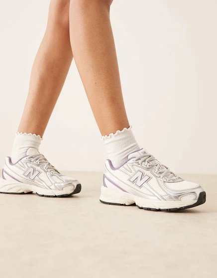 Кроссовки New Balance 740 белого цвета с металлическим отливом 