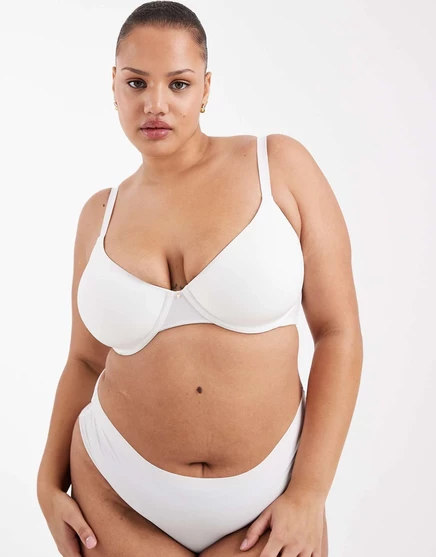 Женский бюстгальтер ASOS Curve, формованный, белый