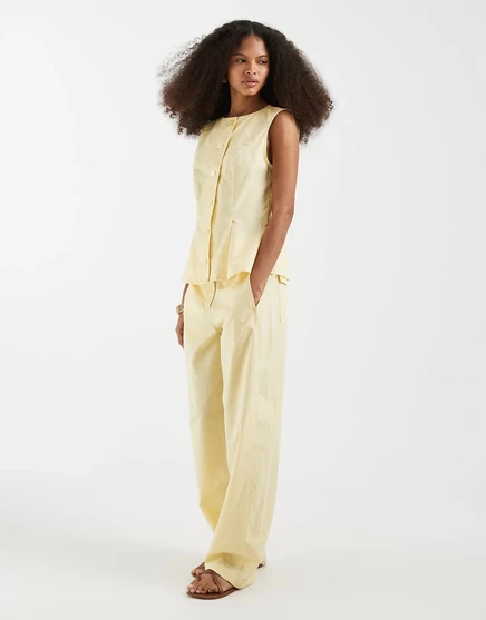 Широкие брюки-бочкообразки бананово-желтого цвета из льняной смеси Vero Moda, сшитые на заказ - часть комплекта pale banana