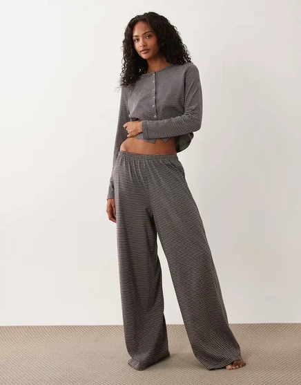 Пижамные брюки ASOS DESIGN mix &match в коричневую полоску с принтом brown stripe