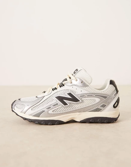 Женские кроссовки New Balance 204L, серебристые/черные